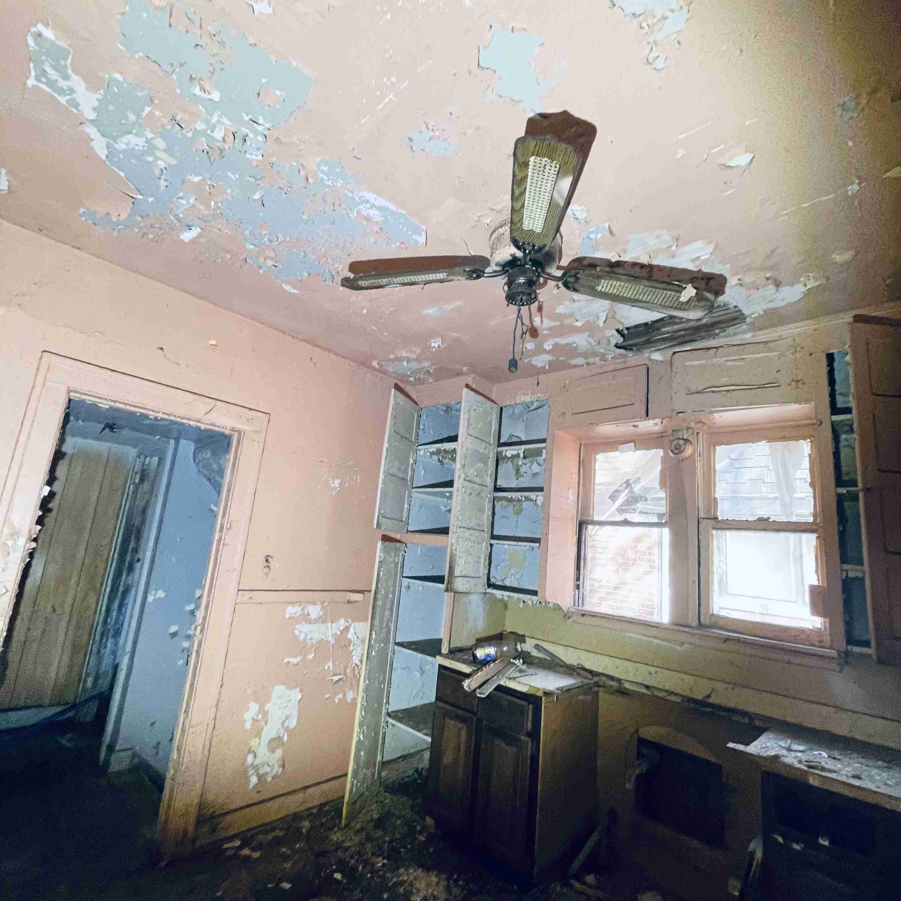 2638 Glendale (41).jpg